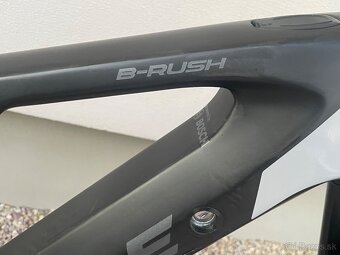 BIKE WHISTLE B-ruch CELO-KARBON Motor BOSCH 4 gen.velkost L - 11