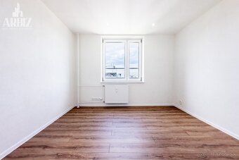 ČERSTVÁ REKONŠTRUKCIA S BONUSOM-3-izbový byt - 11