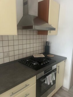 Kuchynská linka - 11
