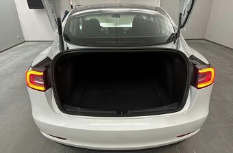 Tesla model 3 Long Range AWD - 11