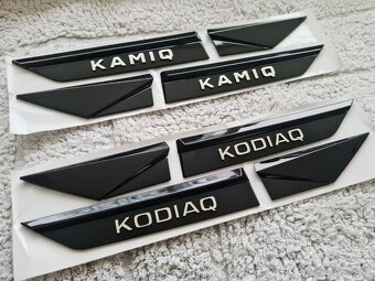 ČIERNE Nápisy s chrómovymi pismenami pre ŠKODA Modely - 11