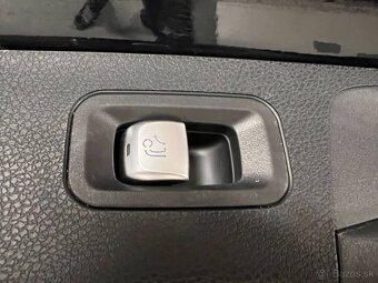 Mercedes-Benz E trieda All-Terrain 350 d  4MATIC A/T - 11