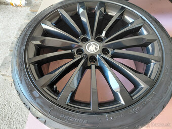 19" Skoda Superb Trinity/Phoenix - 11