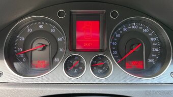 Volkswagen Passat 2.0 FSI 110 kW - 11