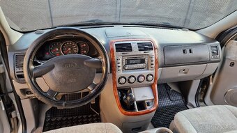 Predám KIA Carnival - 11