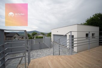 NADŠTANDARDNÉ BÝVANIE V NITRE – 5-IZBOVÝ DOM S DVOJGARÁŽOU,  - 11
