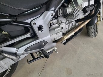 MOTO GUZZI Breva V 850 - 11