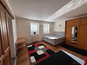 Priestranný 6-izbový dom, 3 kúpeľne a sauna - 11