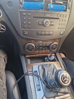 W204 - 11