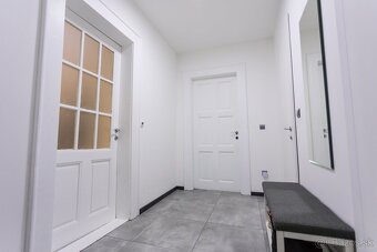 Nový 3 izbový byt v úplnom centre KE - 11