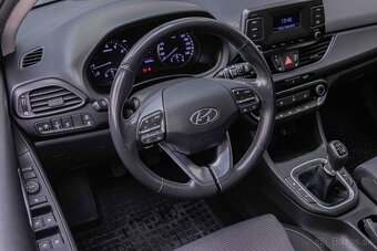 Hyundai i30 1.5i CVVT - 11