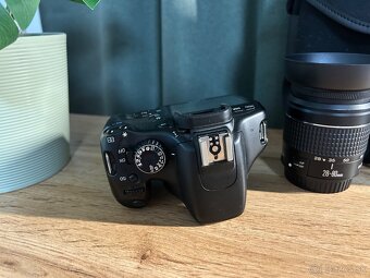 Canon 550D + 28-80mm + blesk YN460II - 11