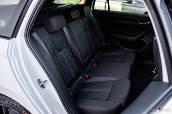 Škoda Octavia Combi RS, 147KW, 4x4 - 11