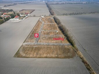 Nehnuteľnosť Michal na Ostrove - Na predaj stavebné pozemky  - 11