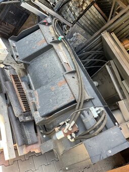 Bobcat T180 turbo - 11