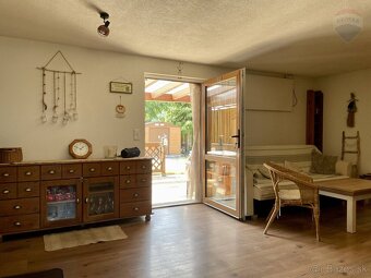 REZERVOVANÉ: Rodinný dom na rekreačné využitie v turisticky  - 11