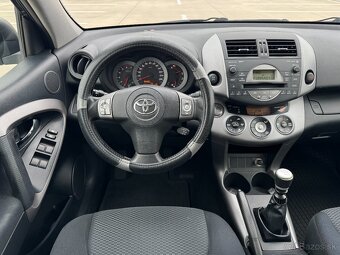 Toyota RAV 4 2,2 diesel 4x4 rok 2007 nová STK - 11