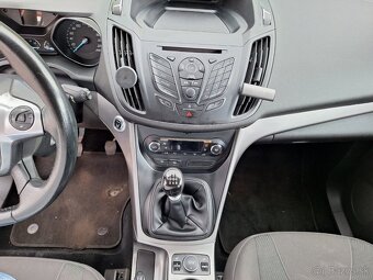 Ford Kuga 2.0 D - 11