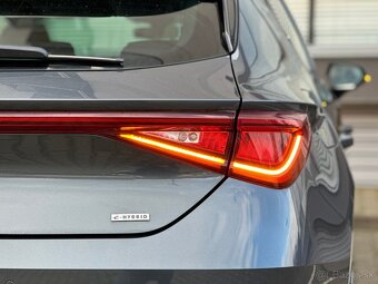 Seat Leon 1.4 TSI 204 eHybrid Xcellence Family DSG 106TKM - 11