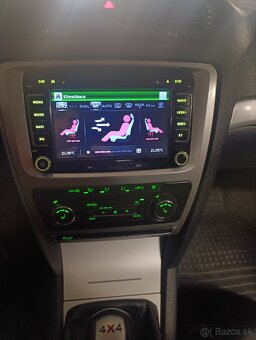 Skoda Octavia SCOUT II 2.0 TDI 4x4 Park. KAMERA
- 11