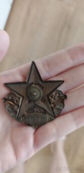 AKTUÁLNE Balik odznakov, vyznamenaní a vzácností - 11