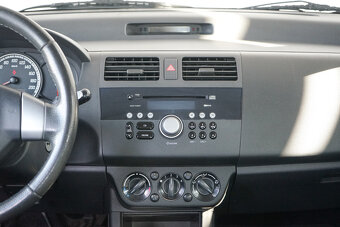 54- SUZUKI Swift, 2008, benzín, 1.3i, 68 kW - 11