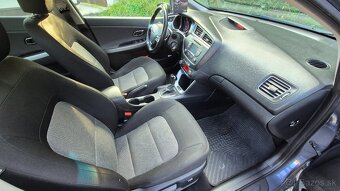 Kia Ceed SW 1,6GDI 99kw Automat - 11