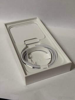 iPhone 15 Pro Black Titan 256GB - 11