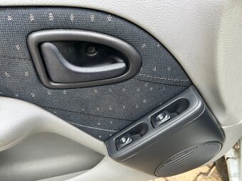 Renault Thalia 1.4 RT - 11