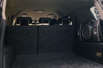 Toyota FJ Cruiser 4,0 l 191kW V6 AT6 - 11