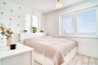 Na predaj priestranný 4-izbový rodinný dom v Bernolákove - 11