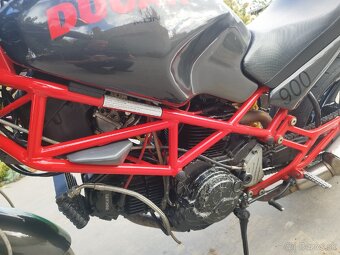 Ducati Monster 900 - 11