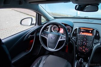 Opel Astra Sport Tourer 1.4 Turbo - 11