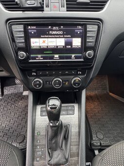 Škoda Octavia Combi SCOUT2.0 TDI DSG 4x4 - 11