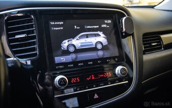 Mitsubishi Outlander PHEV 2.4 AWD - 11