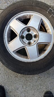 Toyota Yaris 1.0 VVT-i - 11