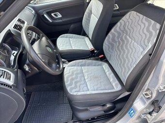 Škoda Fabia 1.616V 77kW 2009 121313km Ambiente AUTOMAT - 11