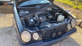 Rozpredaj Mercedes E 220 diesel, W210 - 11