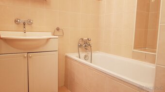 Prenájom 3i byt, 29. augusta, centrum, Banská Bystrica. - 11