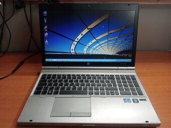 predám na diely notebooky HP 3 .. - 11