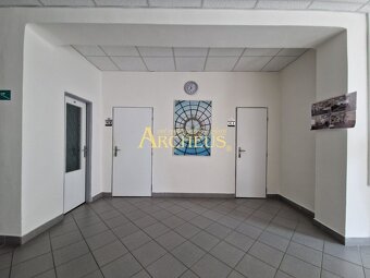 PRENÁJOM - KANCELÁRSKE PRIESTORY OD 20 m2- 400 m2 - KE BARCA - 11
