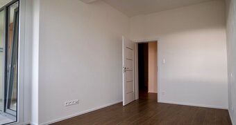 Nadštandardný 2-izbový byt blízko centra - 11