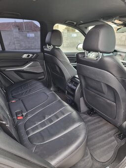 BMW X5 xDrive 30d 265k AT8 M-Packet za 36.990 € - 11