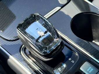 Dongfeng Forthing U TOUR HEV Exclusive - 11