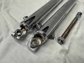 Predám spodné klzáky JAWA 250 350 Panel/kyvac replika PASUJŮ - 11
