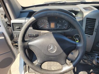Mercedes Sprinter 3.0 V6 miniťahač + náves - 11