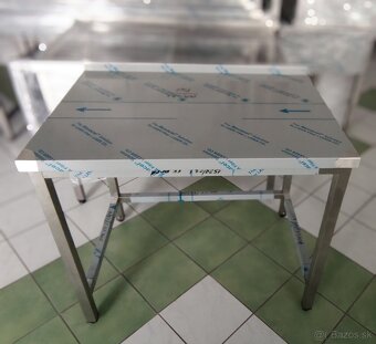 Kuchynské gastro stôl, rozrábkový, stoly s policou - 11