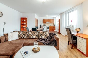 Príjemné bývanie v lokalite RUZINOVA,TRNAVKA - 11