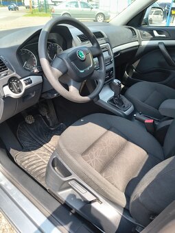 Škoda Octavia 2 Combi 2.0 TDI CR - 11