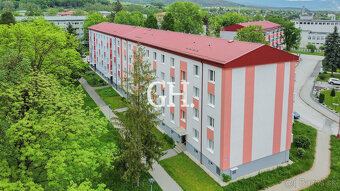 IDEÁLNY 2-IZBOVÝ BYT – LOGGIA , DVE PIVNICE A PERFEKTNÁ LOKA - 11